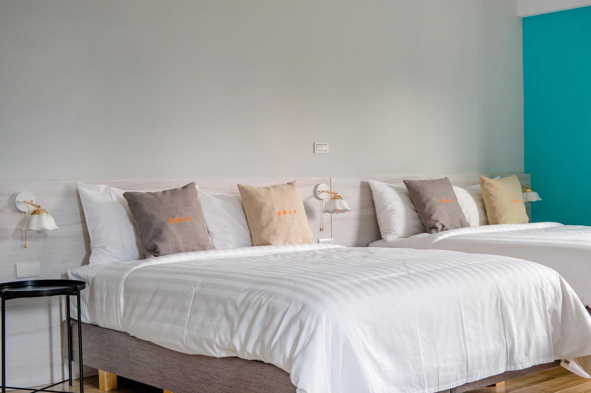 Water House Bed & Breakfast Yuchi Exterior photo